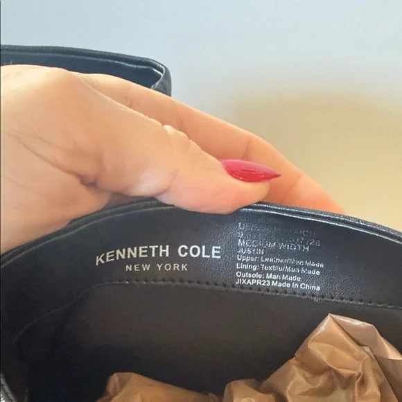 Kenneth Cole New York Justin Black Heeled Boots - Picture 3 of 16